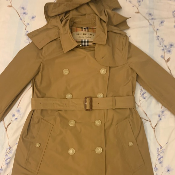 Burberry Detachable Hood Taffeta Trench Coat - Picture 6 of 9
